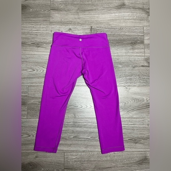 LULULEMON Wunder Under Crop Réversible - Tender Violet/ Black - Picture 6 of 8